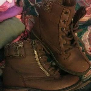 Size 9 girl boots